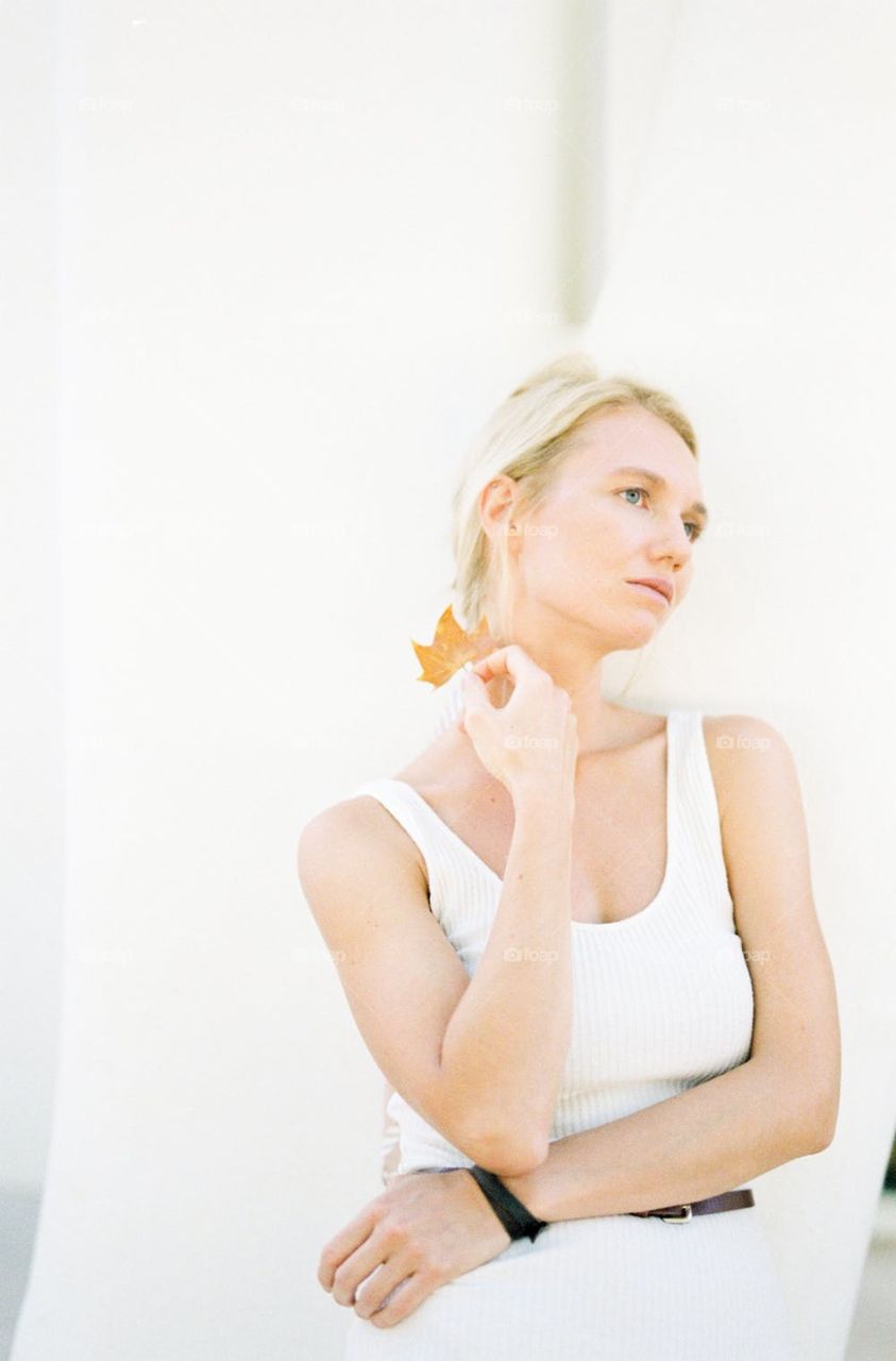 I described this photo indian girls luxurious face and body researches