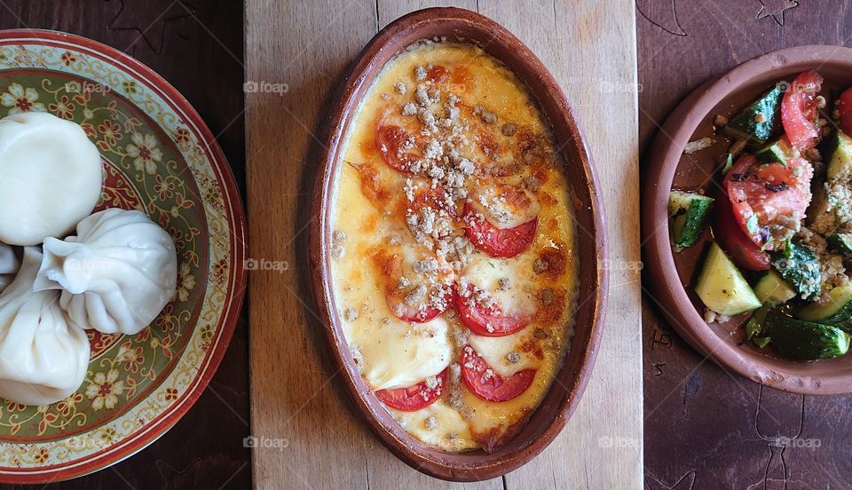 Let's go to the lunch! Fresh salad, baked tomatoes with cheese and vegetables in the dough 🥗🍅🧀