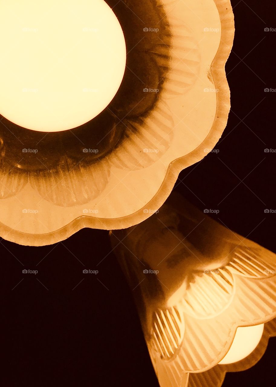 Playing with light bulbs 