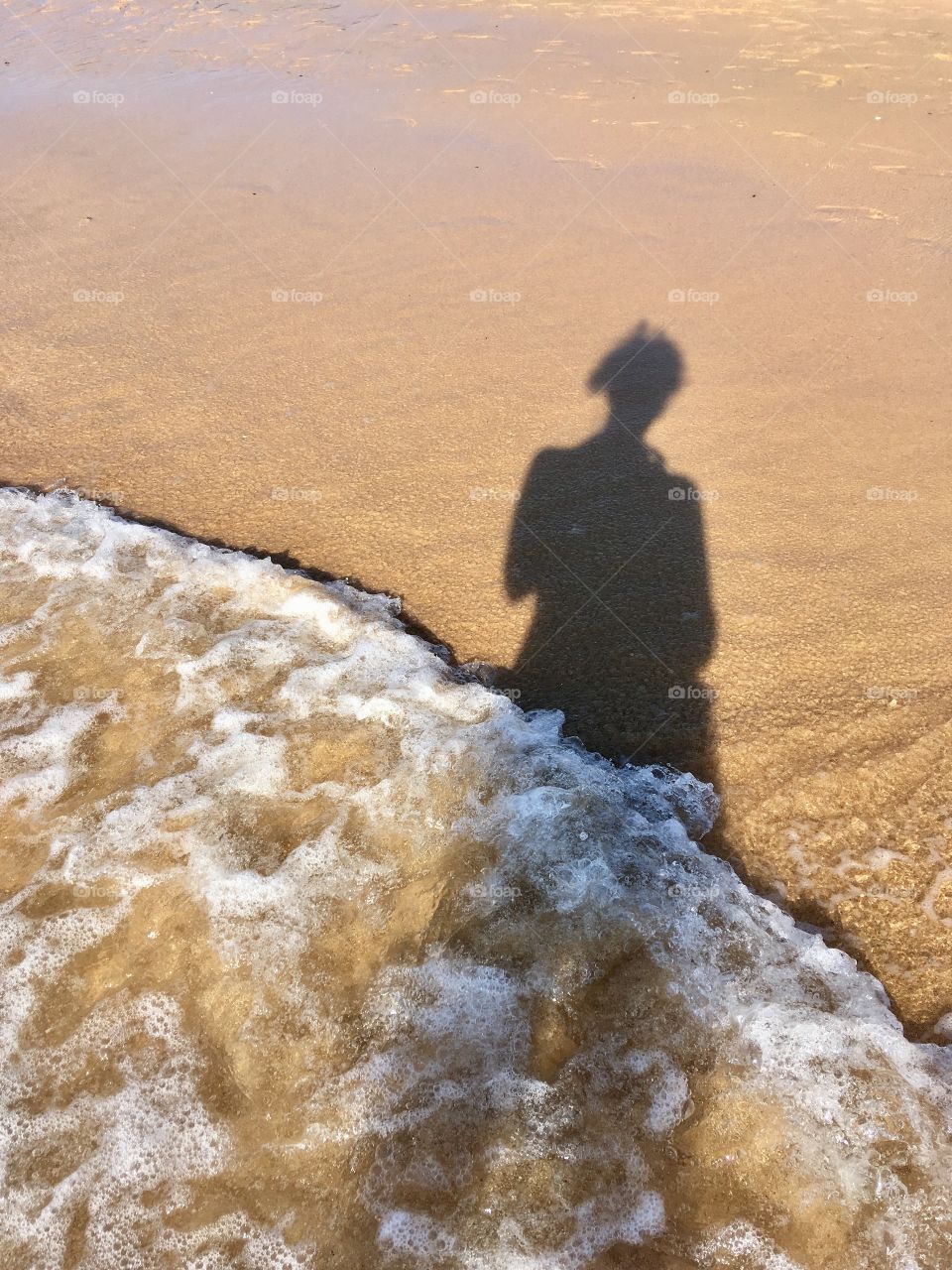 Shadow and waves 