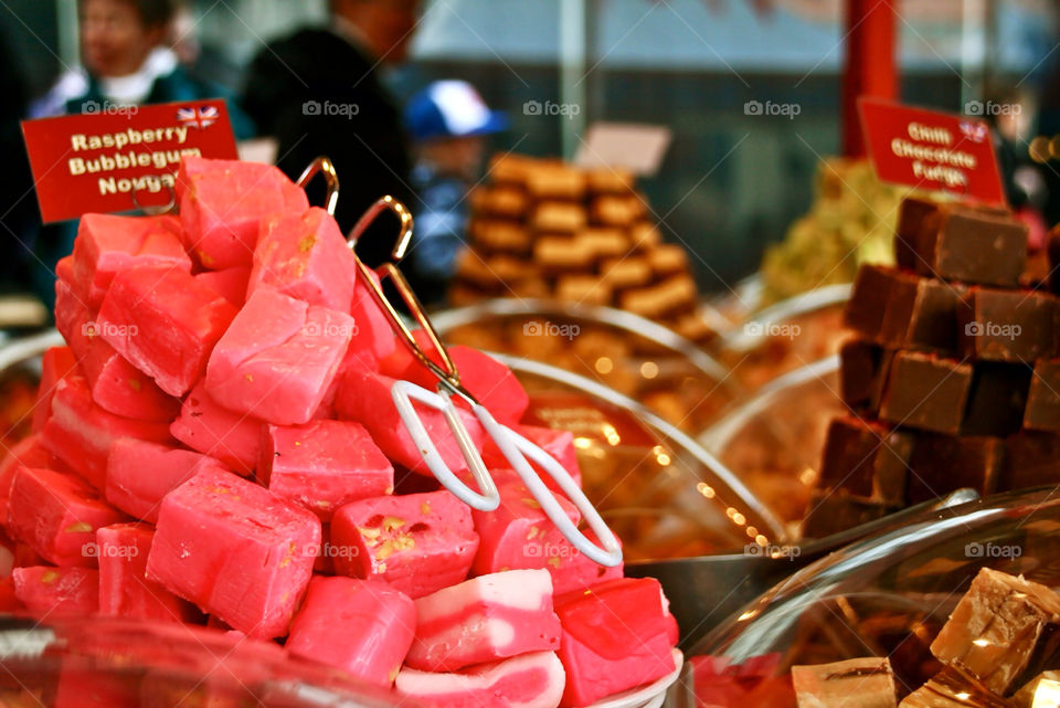 red travel color london by hyperr