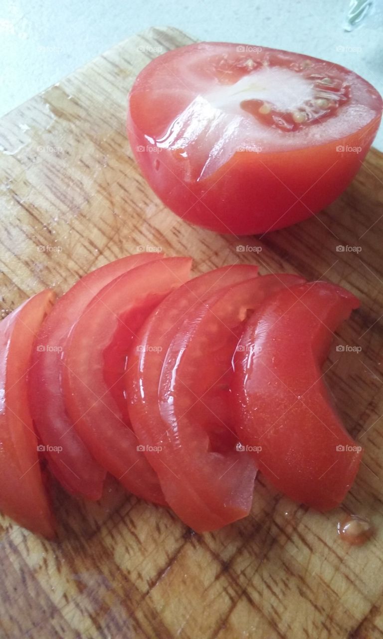 Sliced tomato