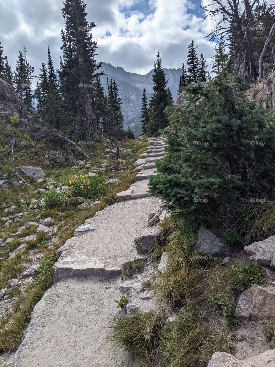 Rocky Mountain National Park trail hike