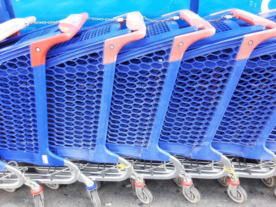 Supermarket baskets