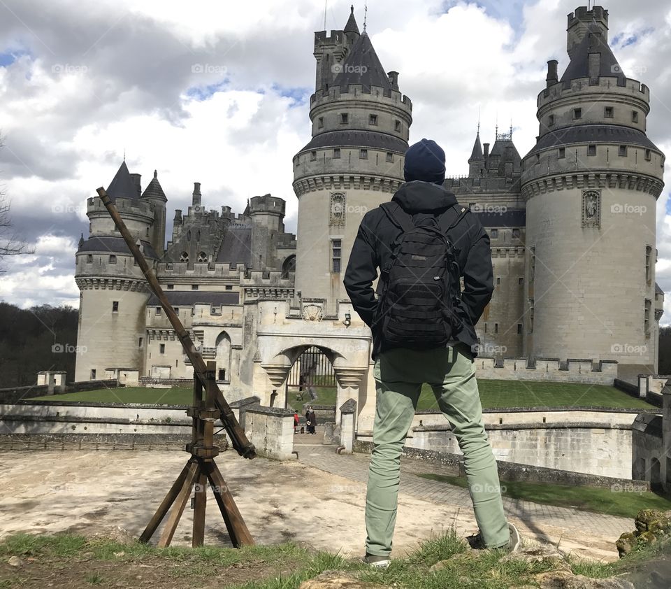 Taking in the sights of Pierresfond Castle in the French countryside 