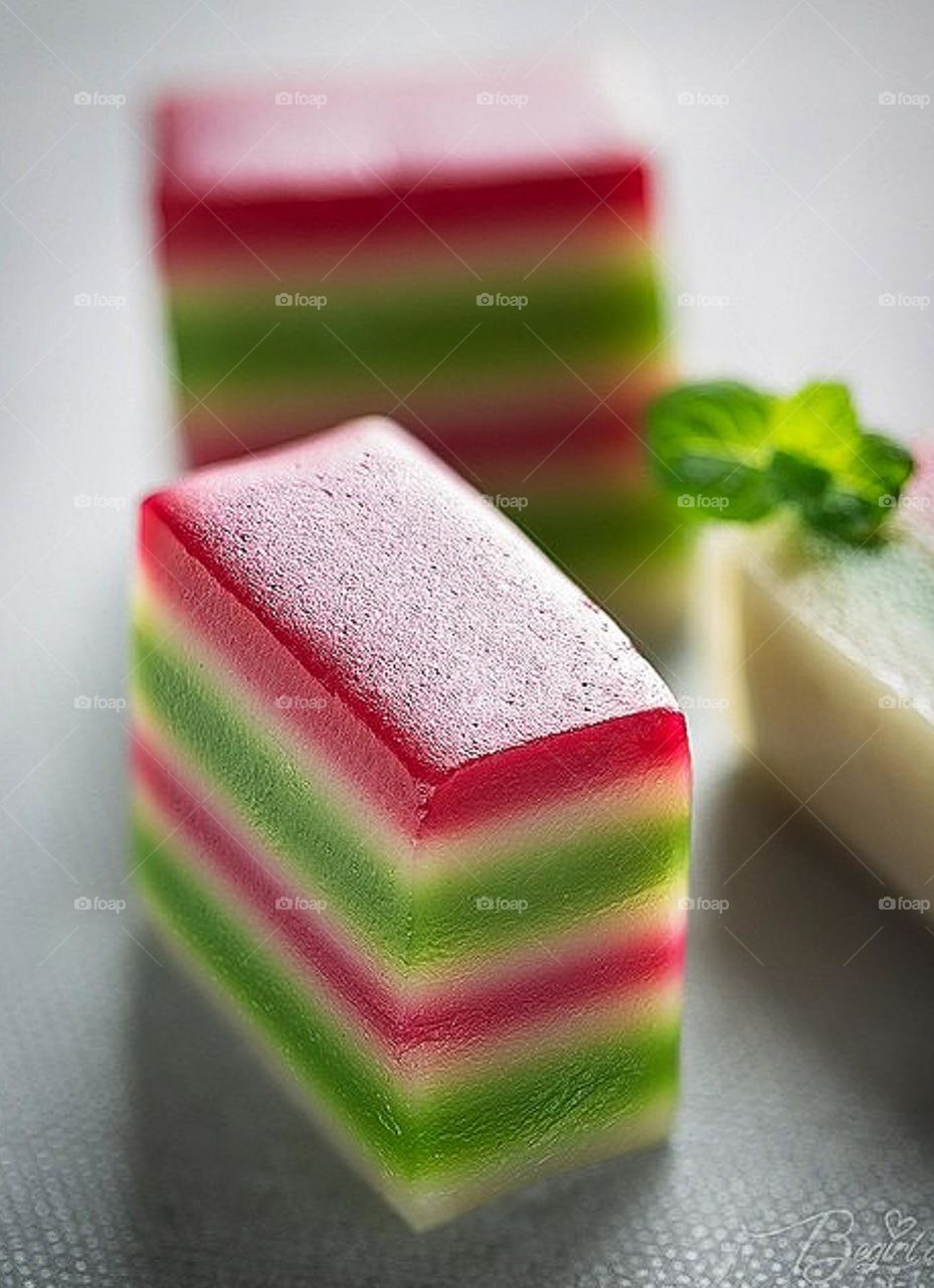 MALAYSIA LAYER CAKE