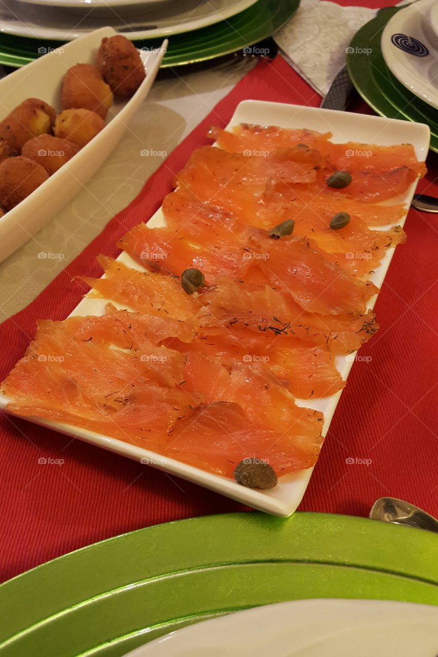 Marinated salmon with capers