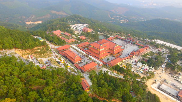 Ba Vang pagoda