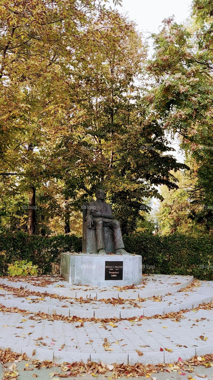 statue in autumn