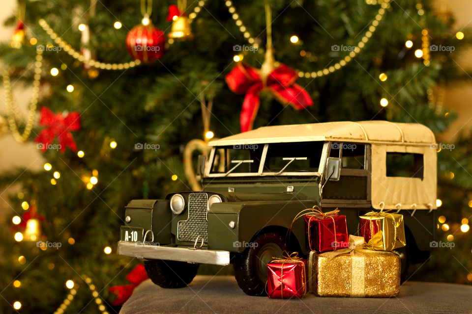 Land Rover Christmas Tree