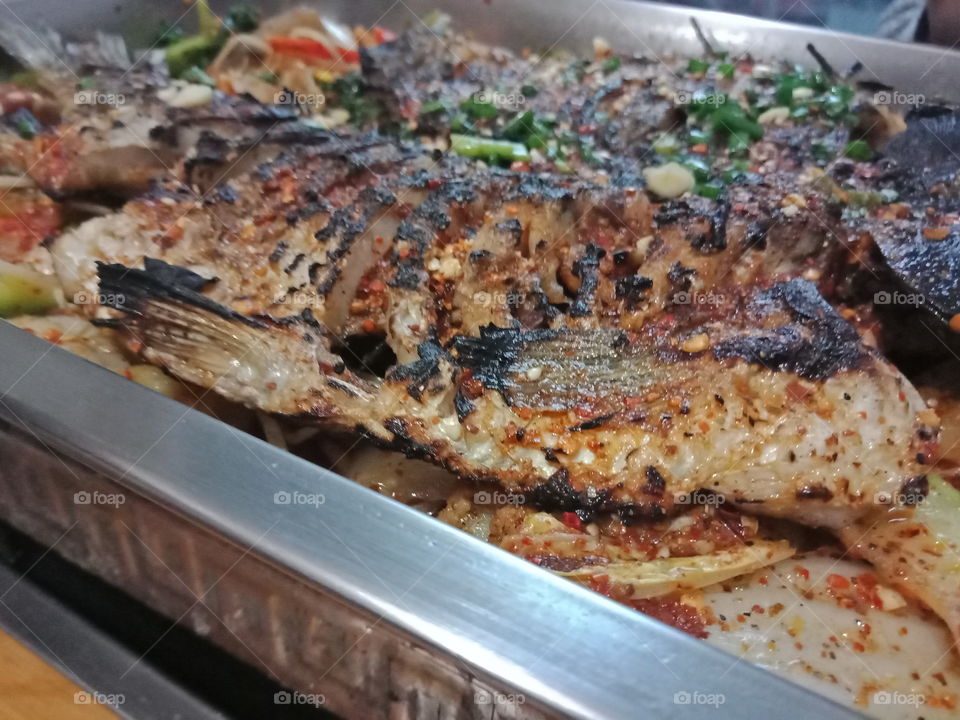 烤鱼 stir fried fish