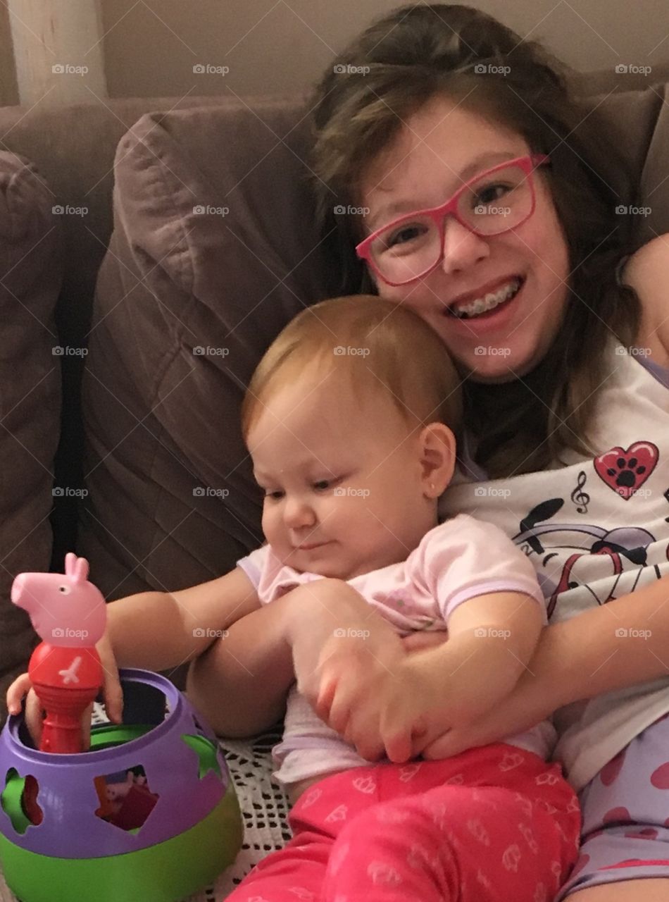 A alegria de curtir a família: minhas filhas, meu tesouro. Esses sorrisos puros me encantam!