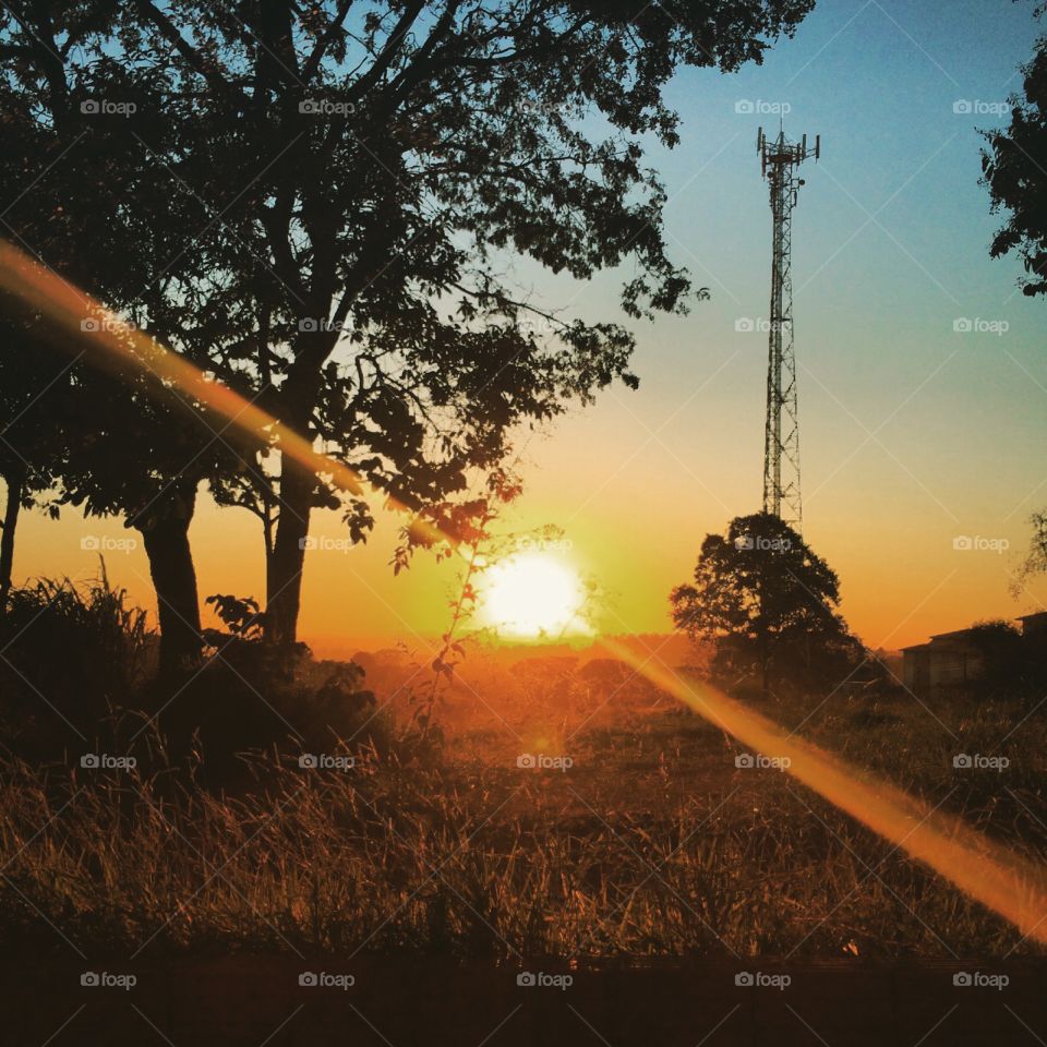 Very beautiful sun of unspeakable nature and beauty.
Thank you, Mother Earth, for such brilliance in this landscape! 🇺🇸

Sol muito bonito de natureza e beleza indescritíveis.
Obrigado, Mãe-Terra, por tanto brilho nesta paisagem! 🇧🇷