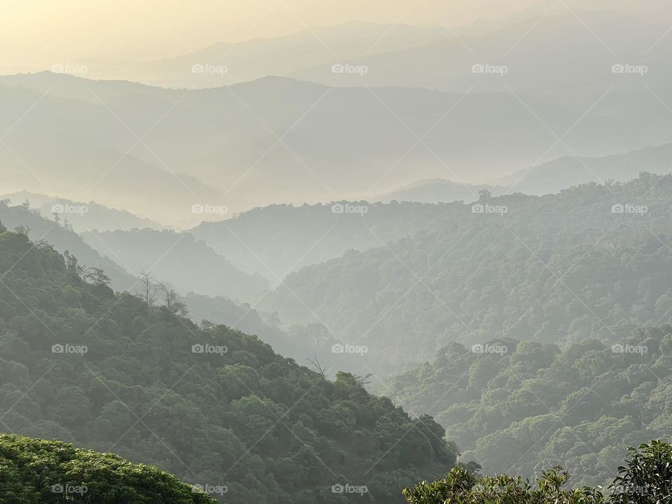 Early morning misty mountains 