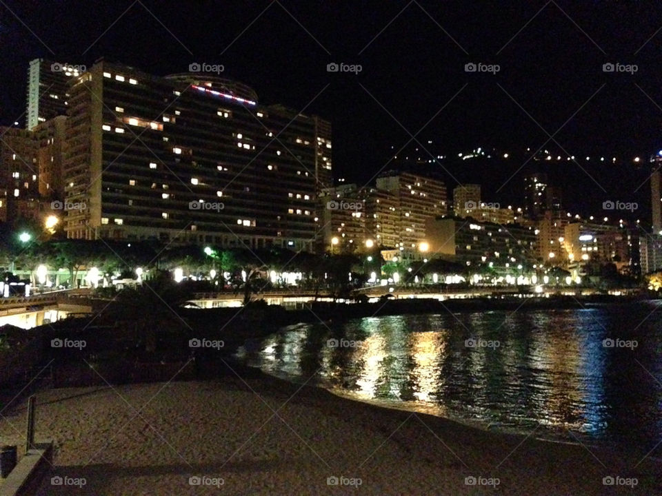 Monte Carlo by night