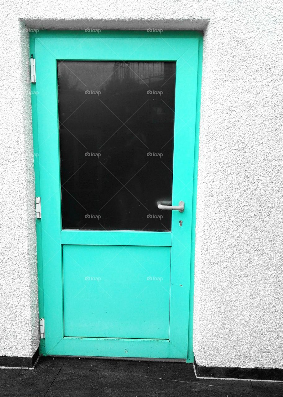 green doors