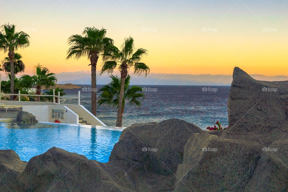 psarou beach mykonos