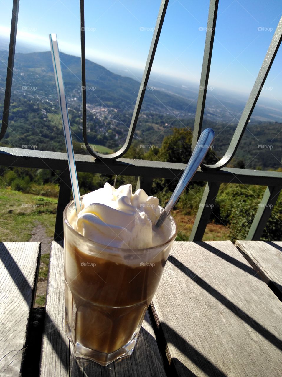 Eiskaffee in den Bergen