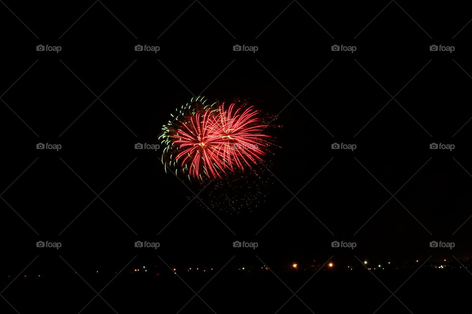 fireworks, red, green, celebration, patriotic, fun