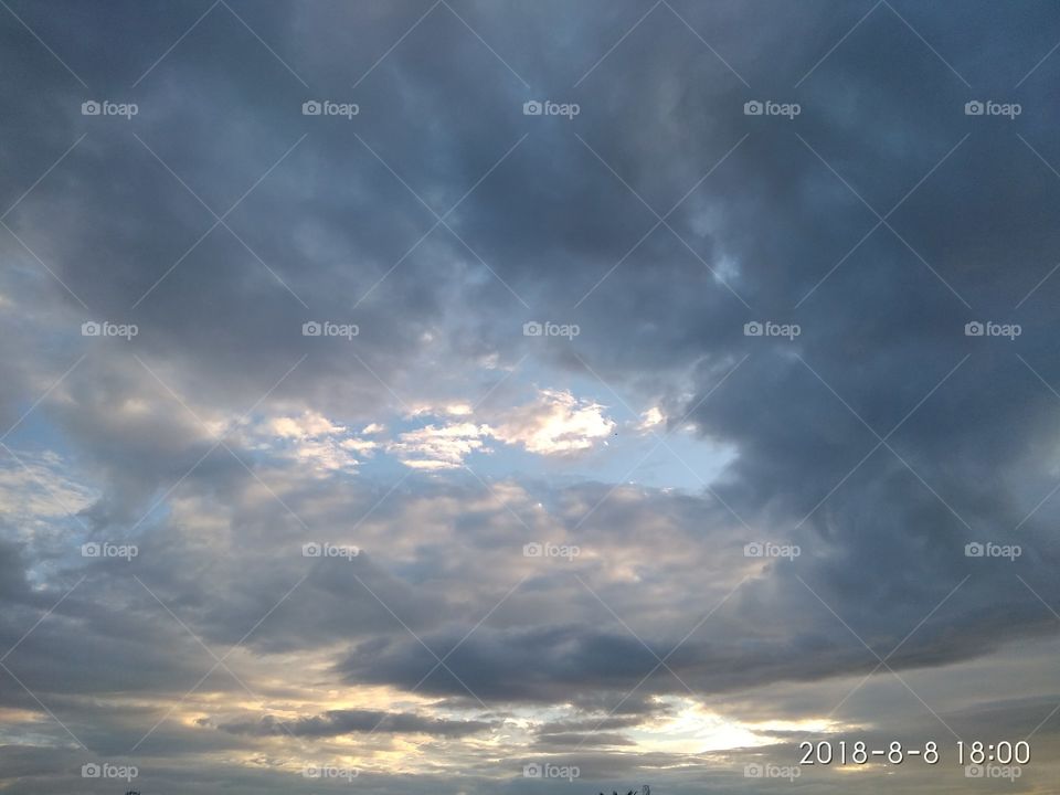 cloudly sky wallpaper