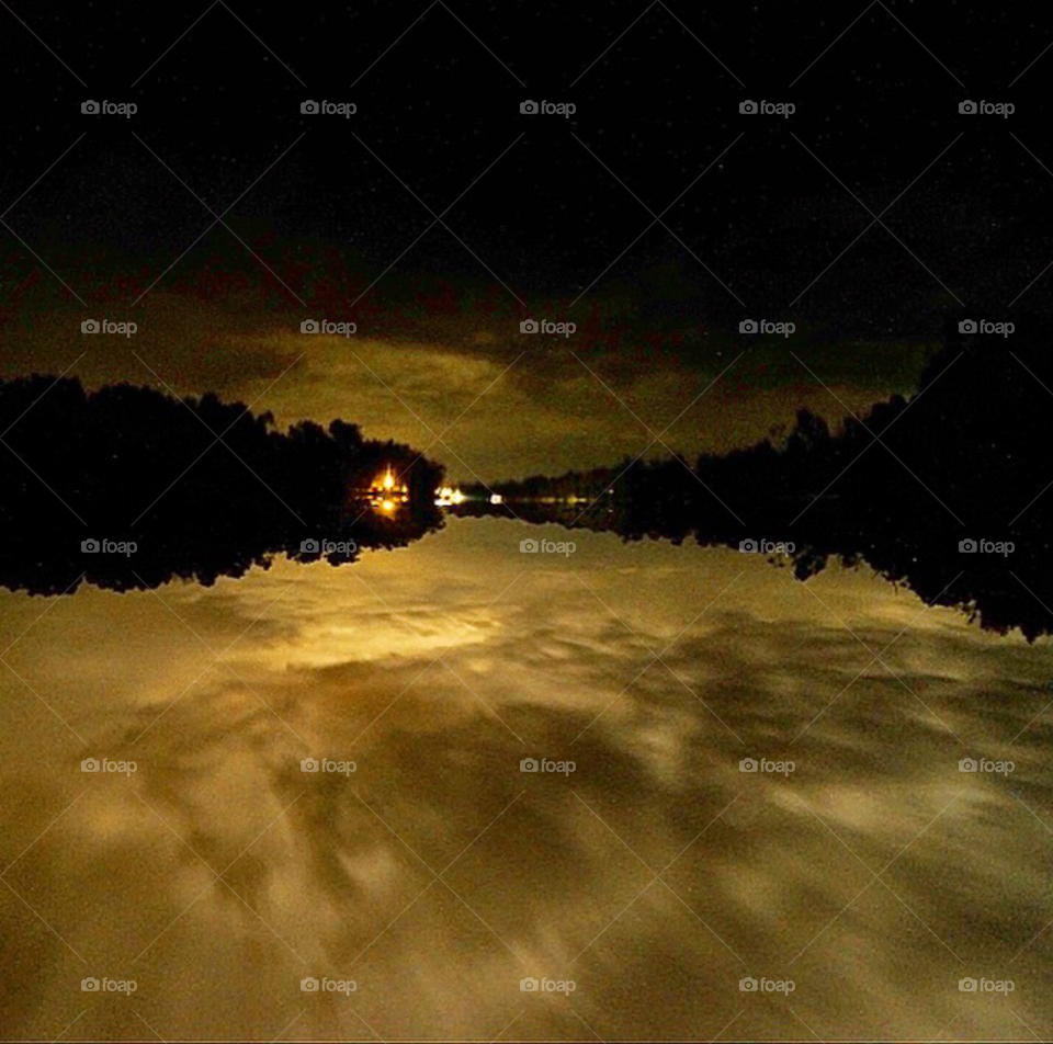 The night sky water reflection