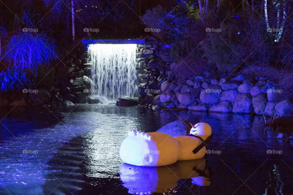 Snowman takes a bath