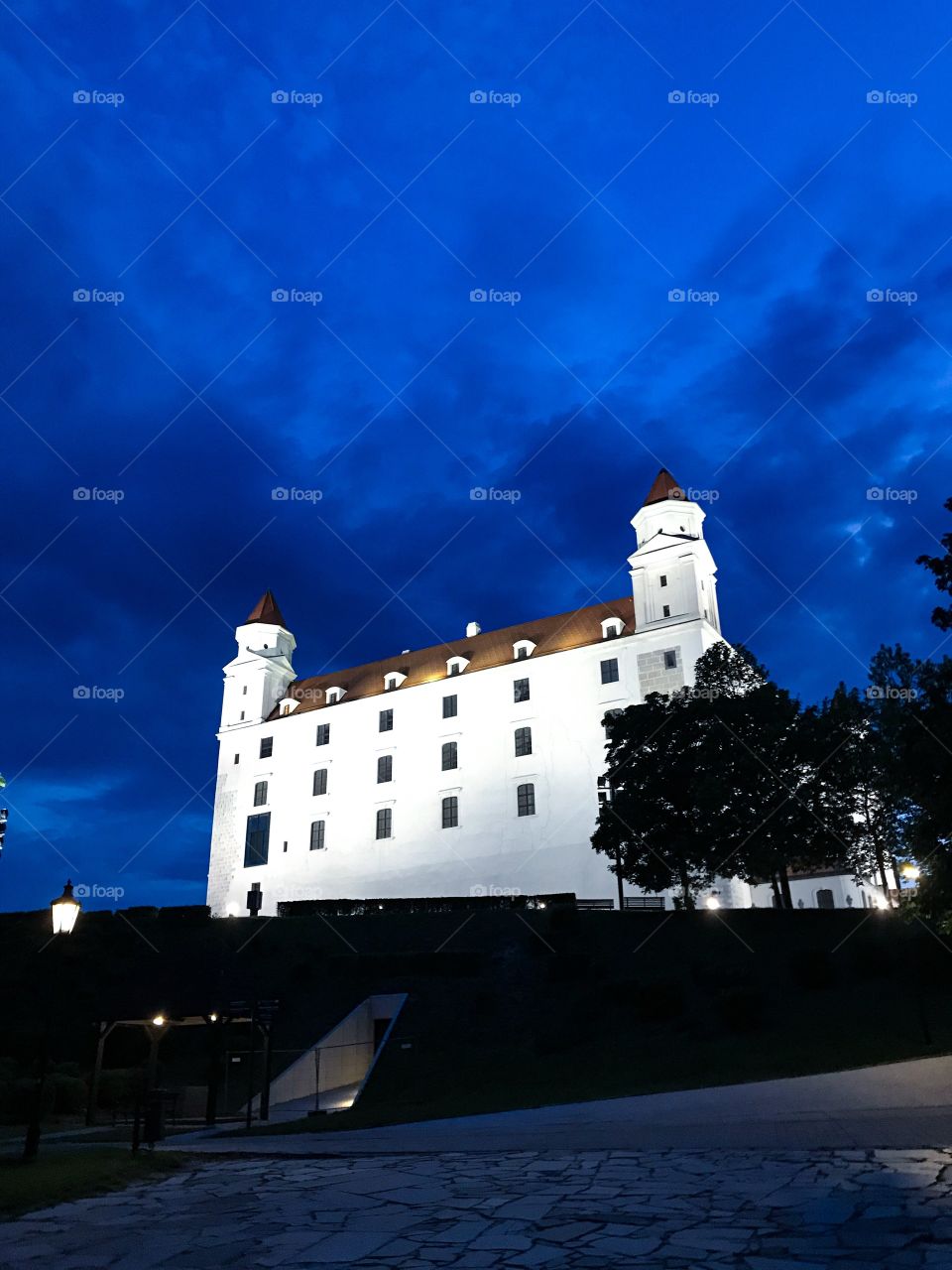 “Bratislava Castle, Slovakia” It features in the first written reference to the city,in association with a battle between Bavarians and Hungarians. The castle hill was populated as early as the late Stone Age,its first inhabitants were the Celts.