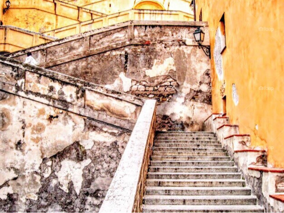 Upward and skyward in Menton