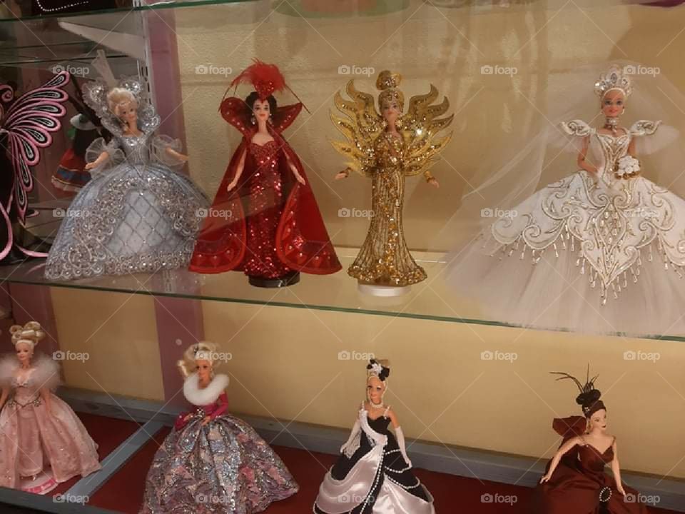 The magic world of dolls