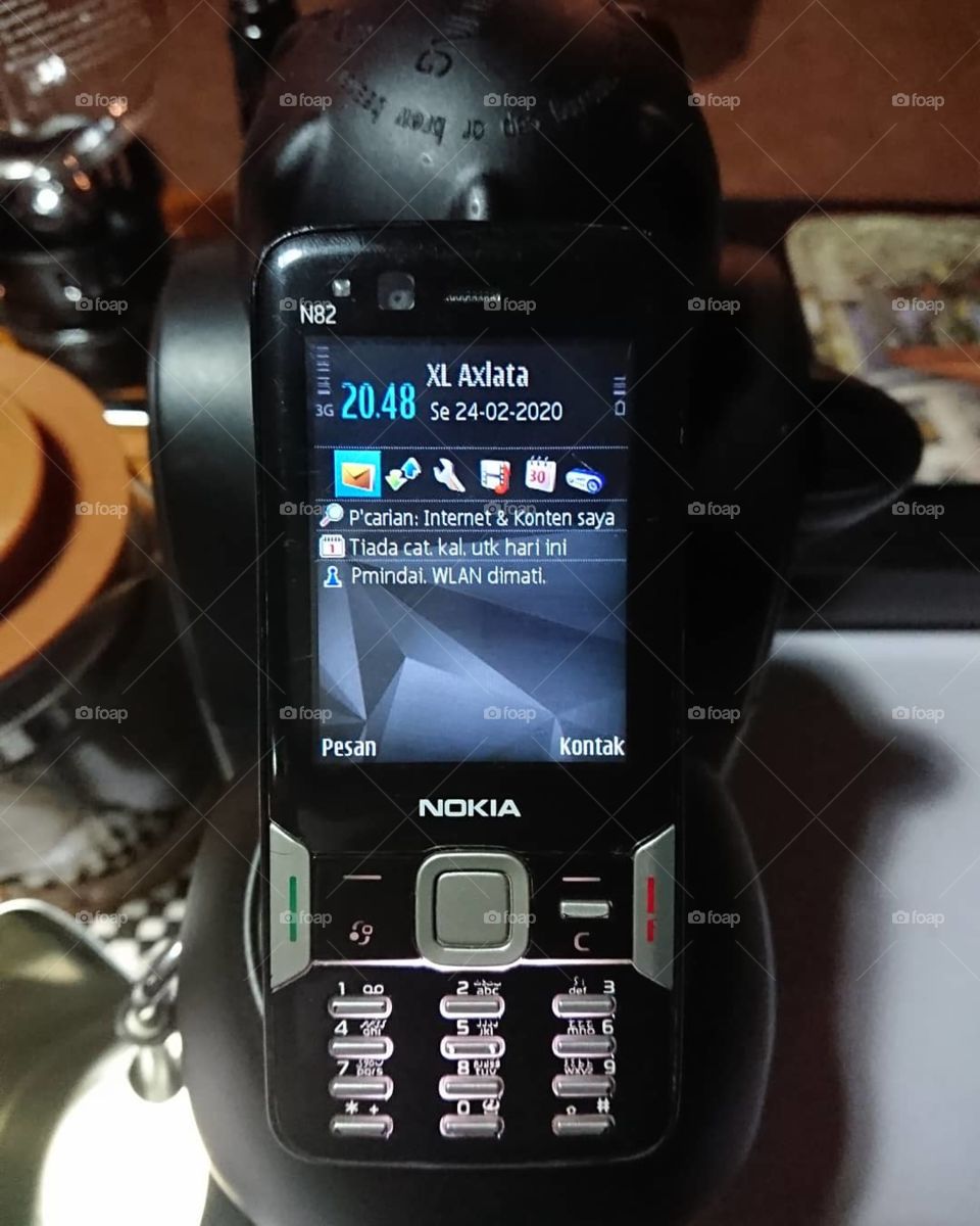 Nokia N82 N-Series, in Wahwoo Coffee.