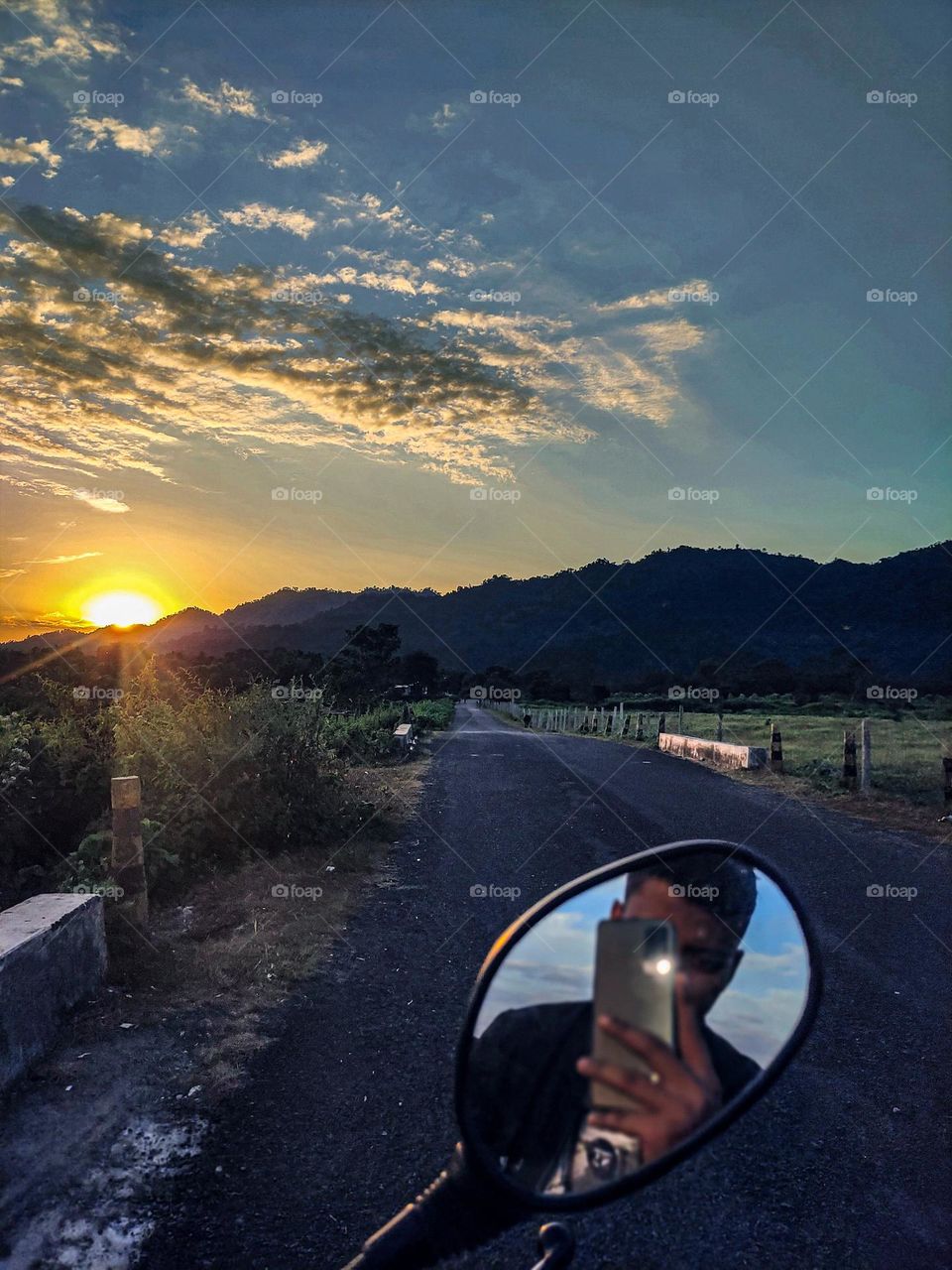 selfie with sunset🥺