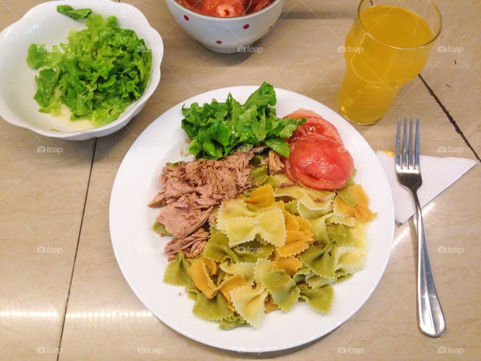 Delicious and Healthy Food to Live 