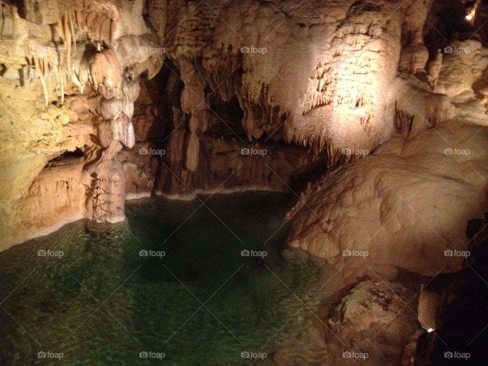 Natural bridge caverns water