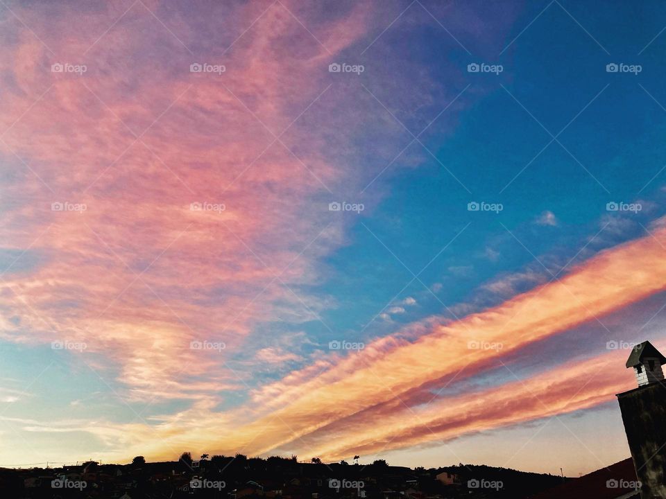 🇺🇸 A wonderful sky of colorful clouds: how not to be impressed by nature? / 🇧🇷 Um céu maravilhoso de nuvens coloridas: como não se impressionar com a natureza?