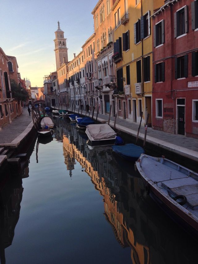 Quiet canal