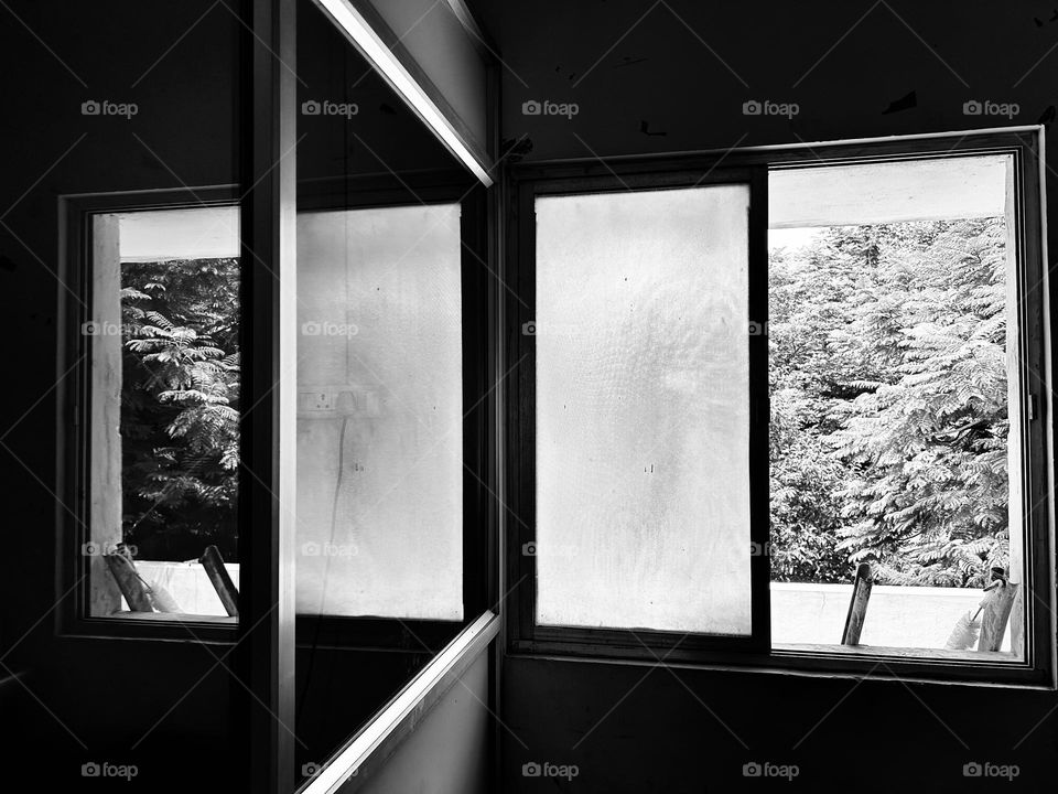 Window shadow reflection - mirror- monochromatic 