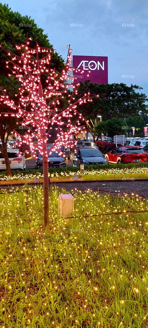 Sakura Illumination Park is a cherry blossom park designed by using thousands of beautiful lights that spread out in a park at AEON Mall BSD