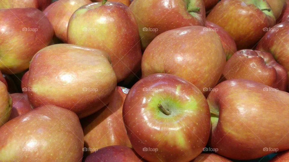 Delicious apples for the kitchen