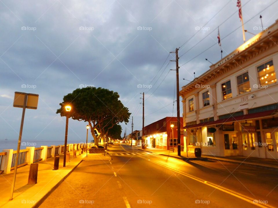 Early morning Front street