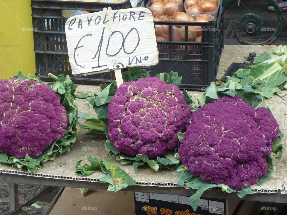 violett cauliflower on a open air market